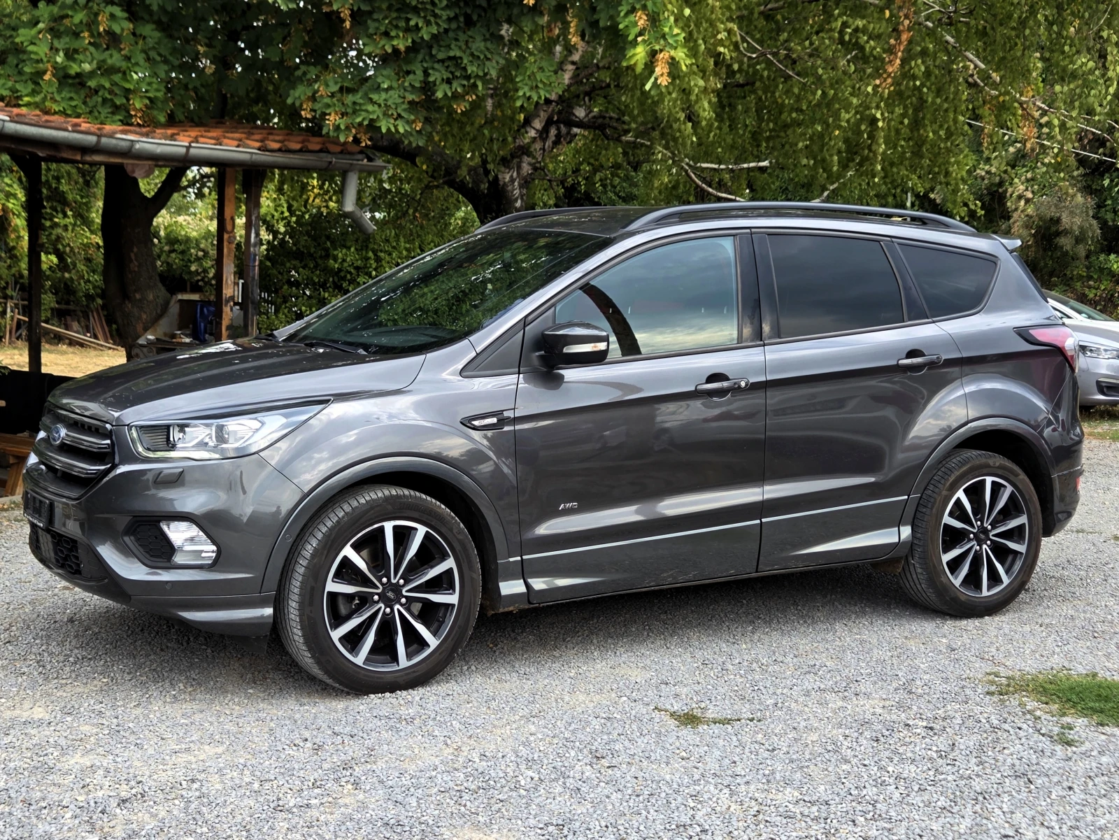 Ford Kuga ST 2.0D 4x4 180hp TITANIUM/DSTR/KEYLESS/NAVI, снимка 3 - Автомобили и джипове - 56205123