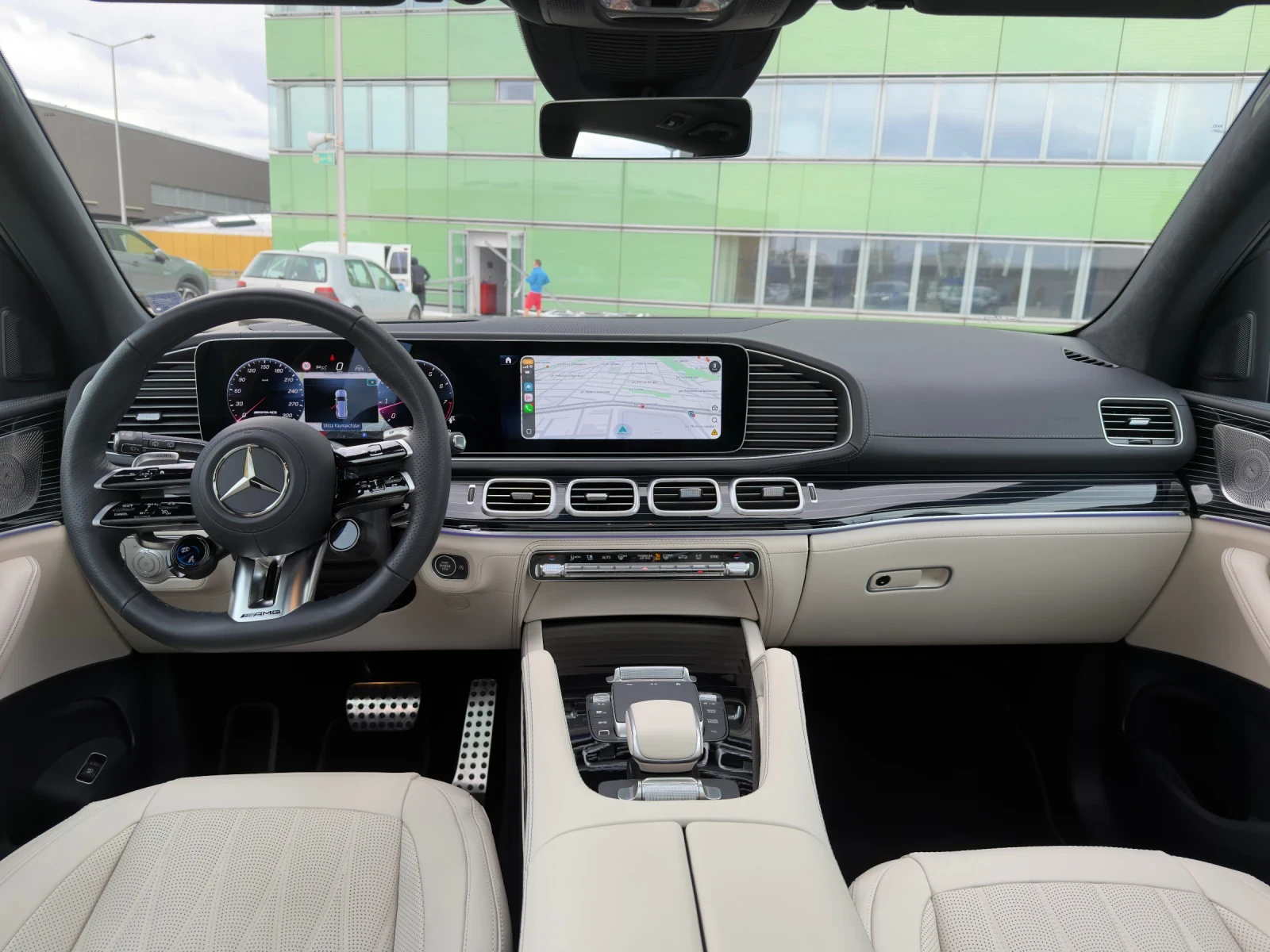 Mercedes-Benz GLS 63 AMG, снимка 11 - Автомобили и джипове - 56237970