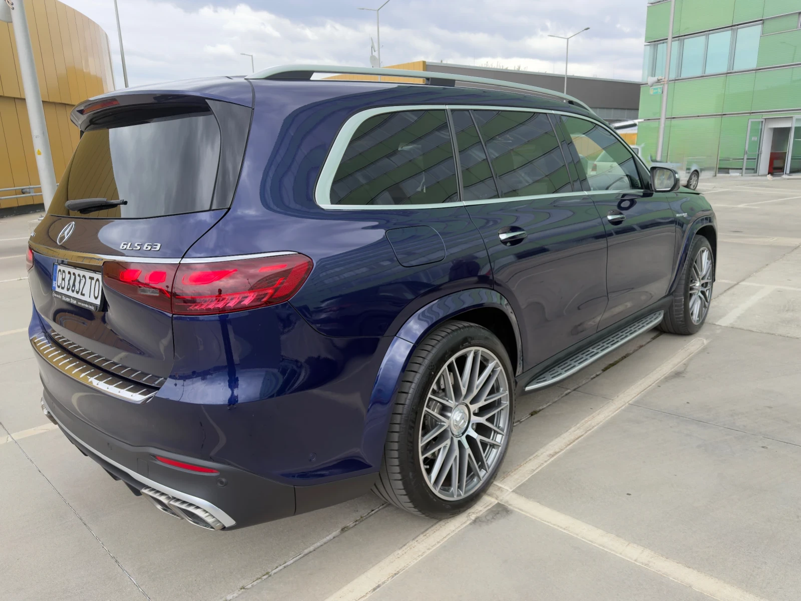 Mercedes-Benz GLS 63 AMG, снимка 4 - Автомобили и джипове - 56237970