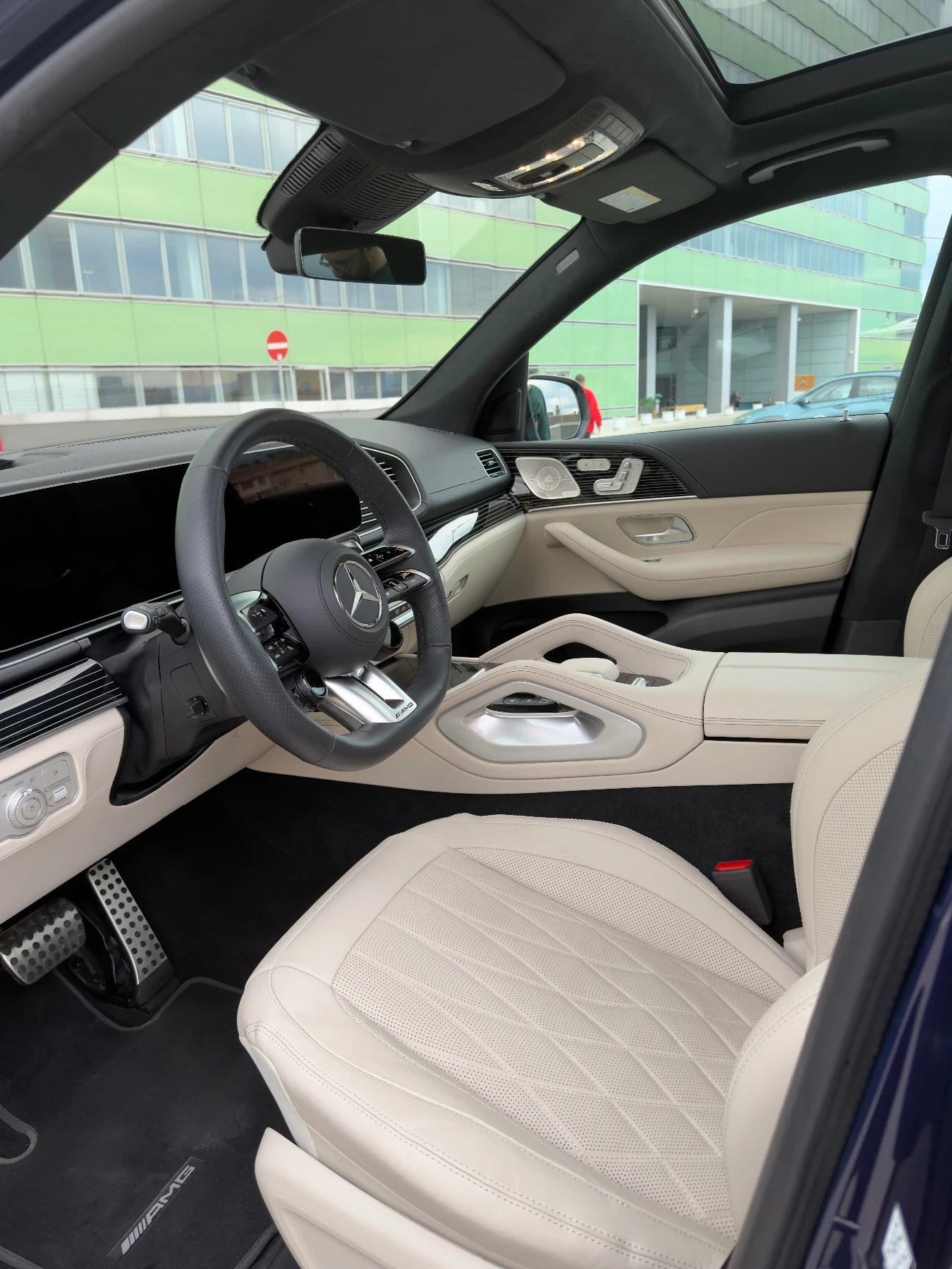 Mercedes-Benz GLS 63 AMG, снимка 6 - Автомобили и джипове - 56237970