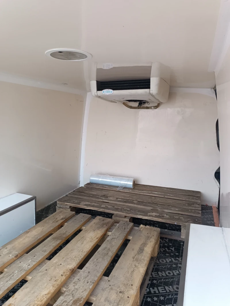 Mercedes-Benz Vito 2.2 CDI, снимка 6 - Бусове и автобуси - 53259071