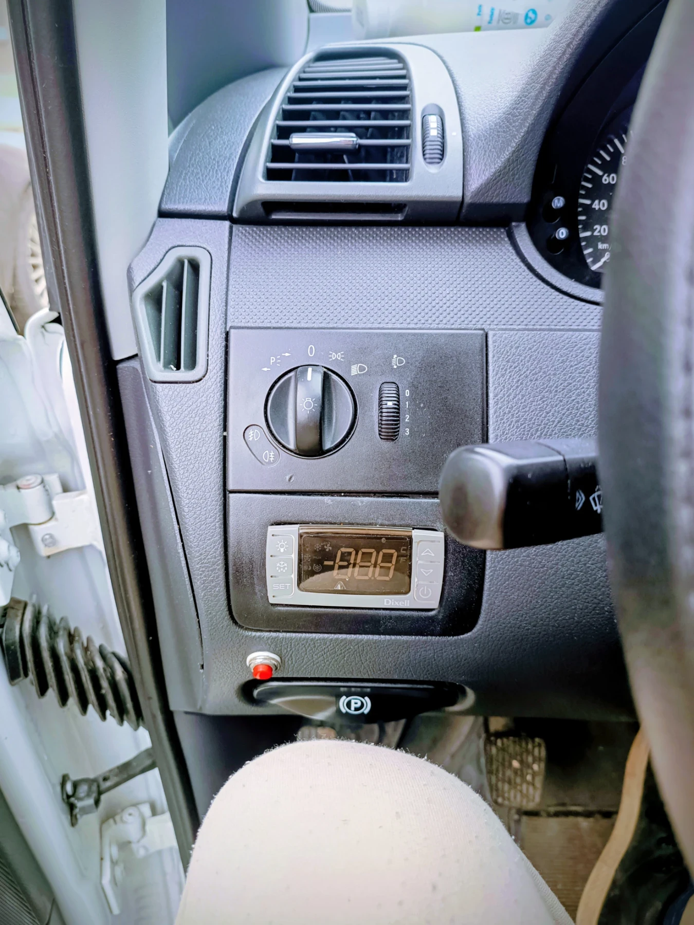 Mercedes-Benz Vito 2.2 CDI, снимка 13 - Бусове и автобуси - 53259071