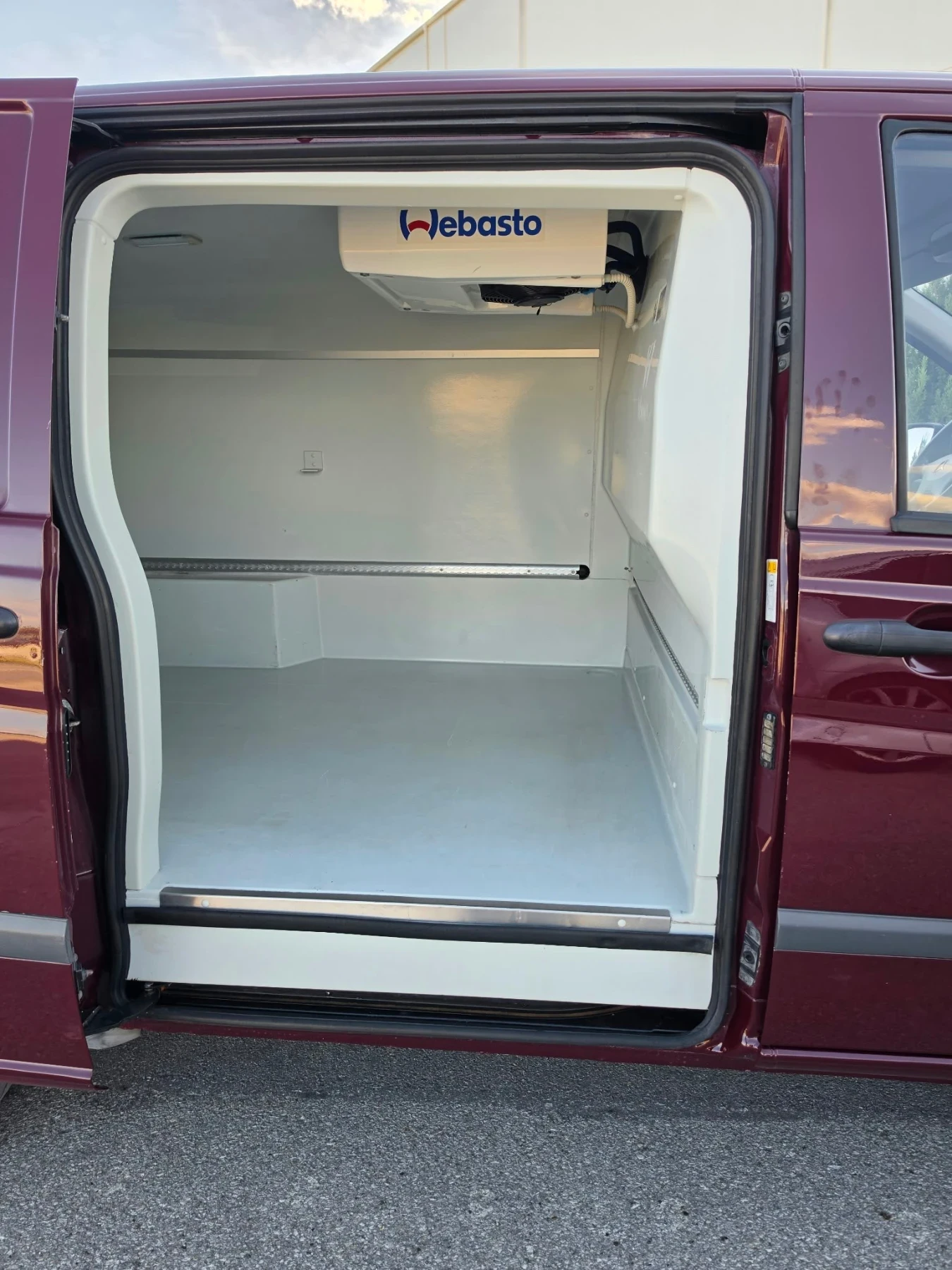 Mercedes-Benz Vito хладилен бус, снимка 5 - Бусове и автобуси - 56215025