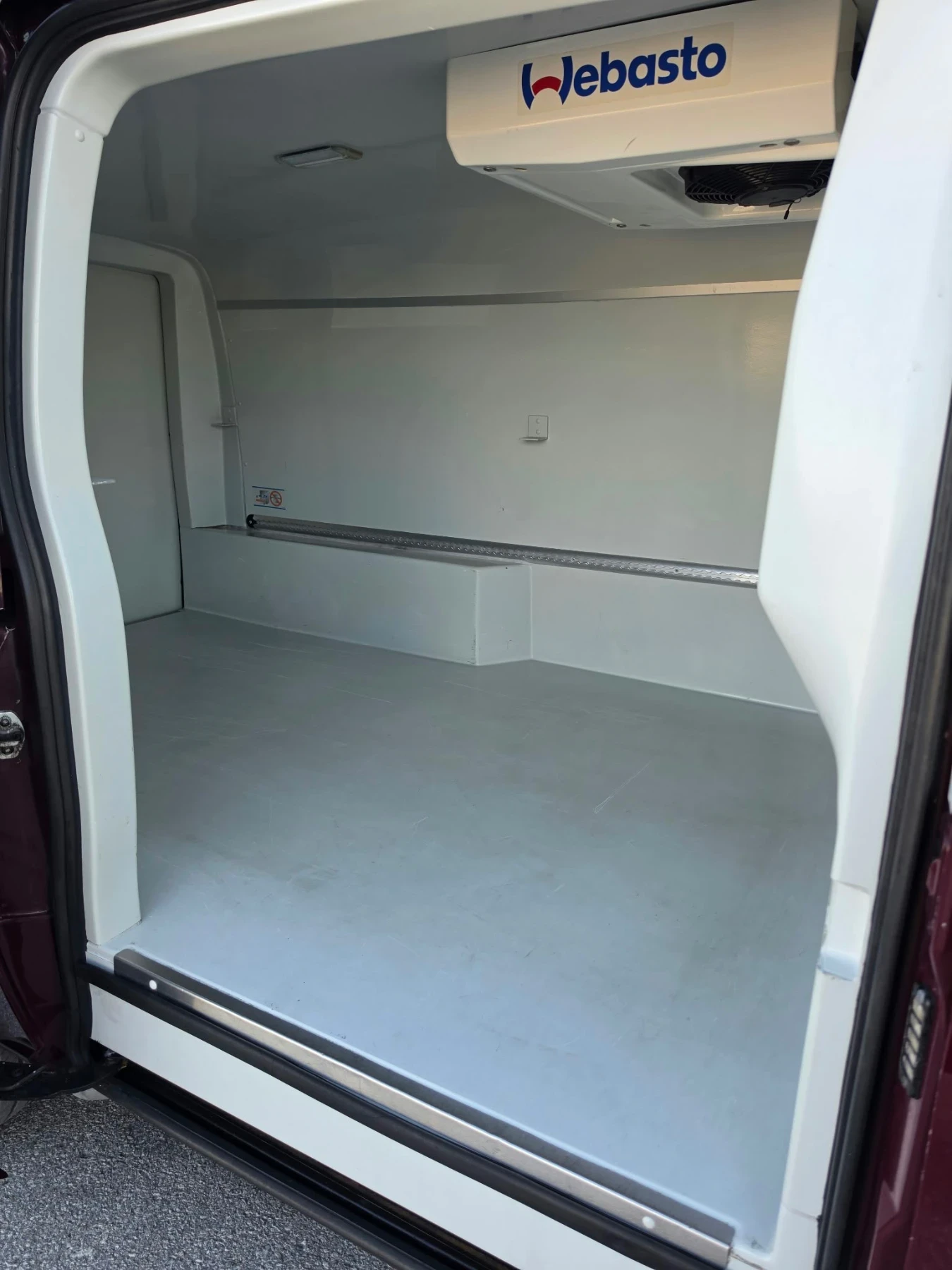 Mercedes-Benz Vito хладилен бус, снимка 12 - Бусове и автобуси - 56215025