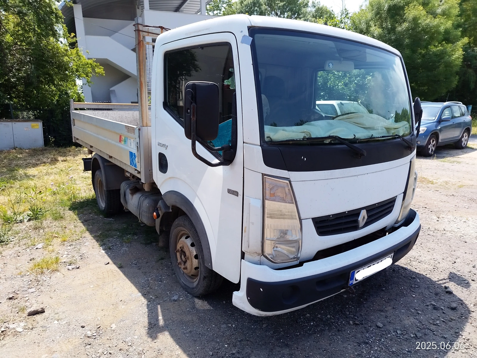 Renault Maxity Самосвал - изображение 9