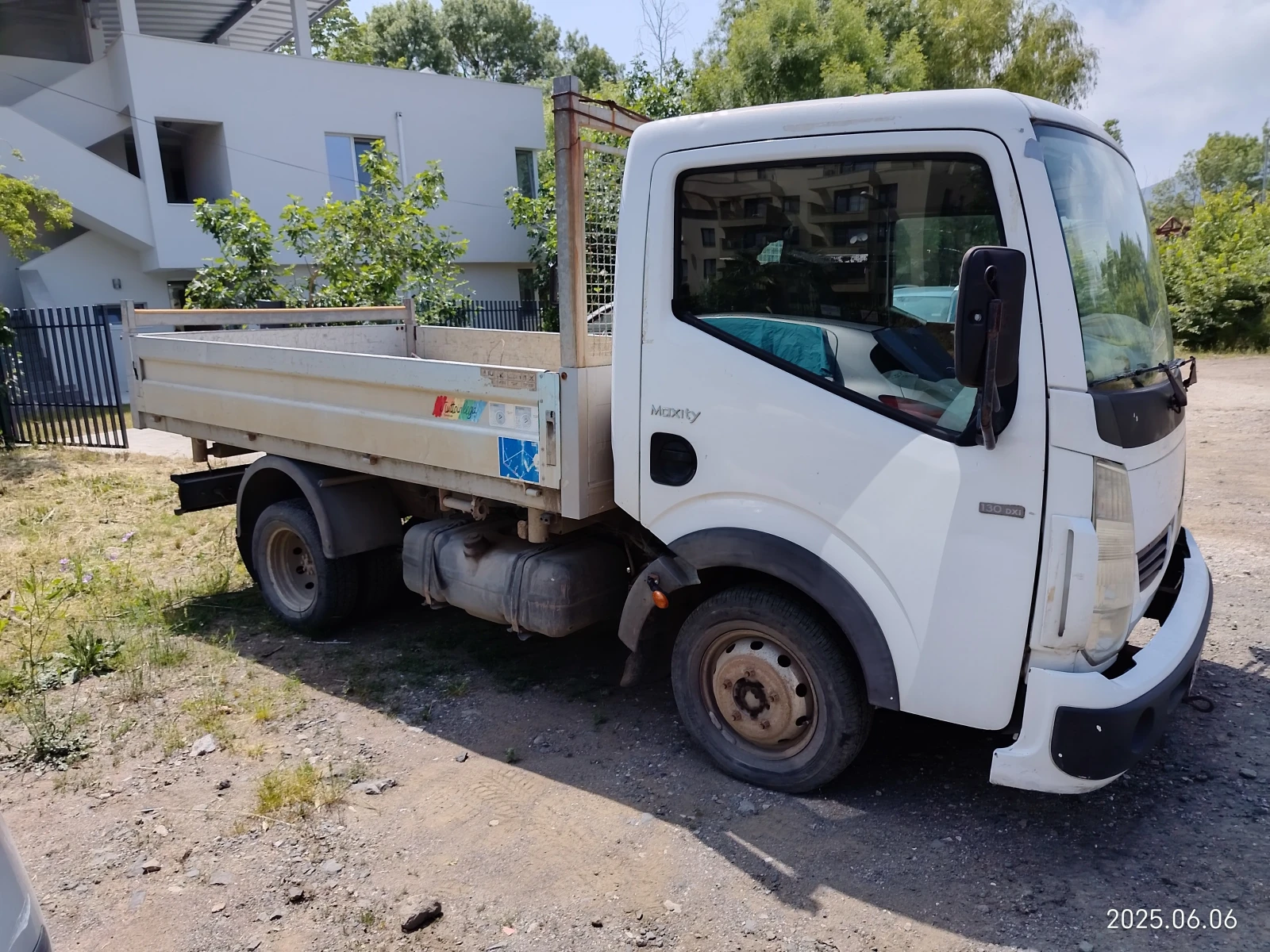 Renault Maxity Самосвал - изображение 8