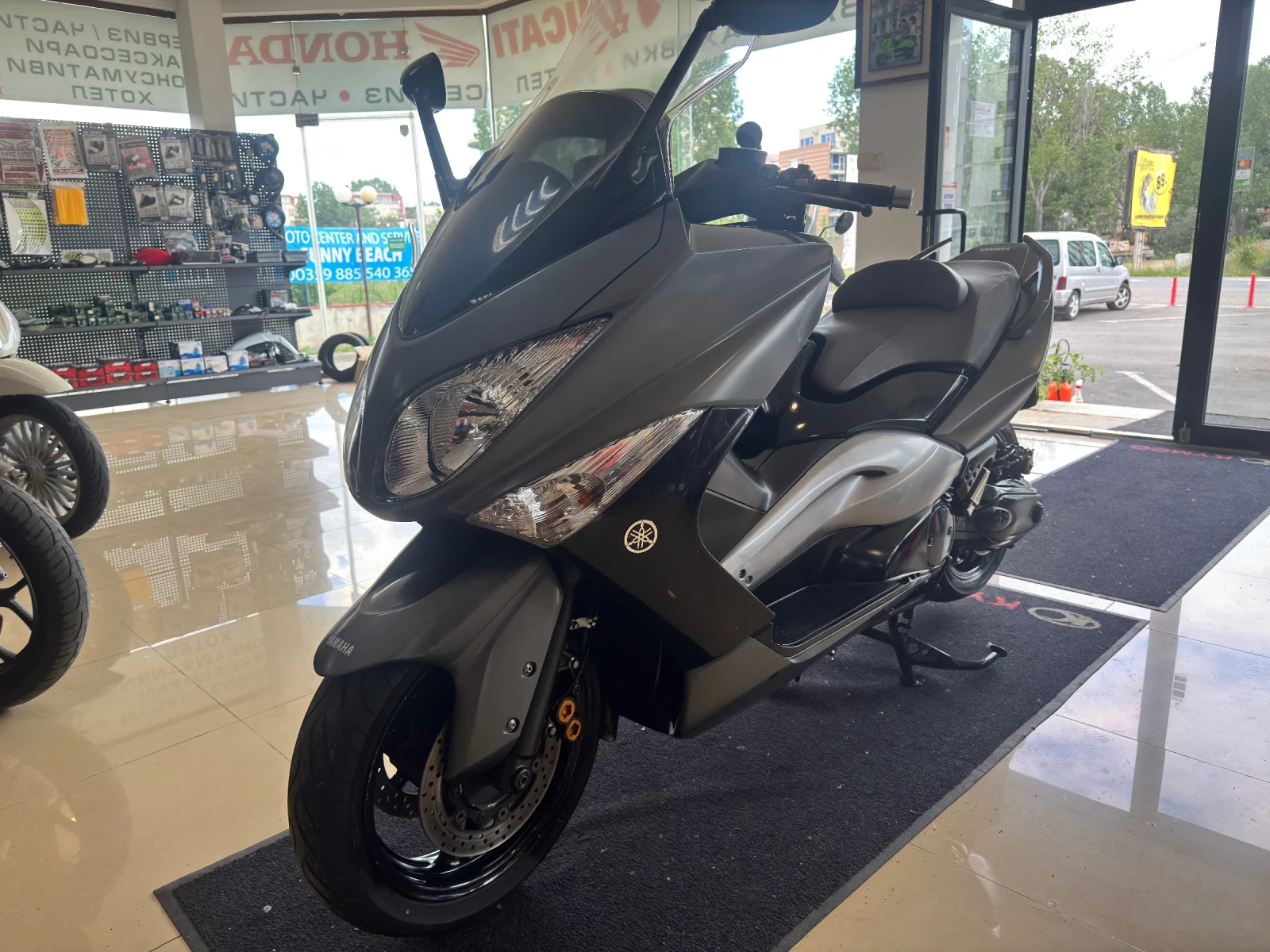 Yamaha T-max Yamaha T-MAX - изображение 2