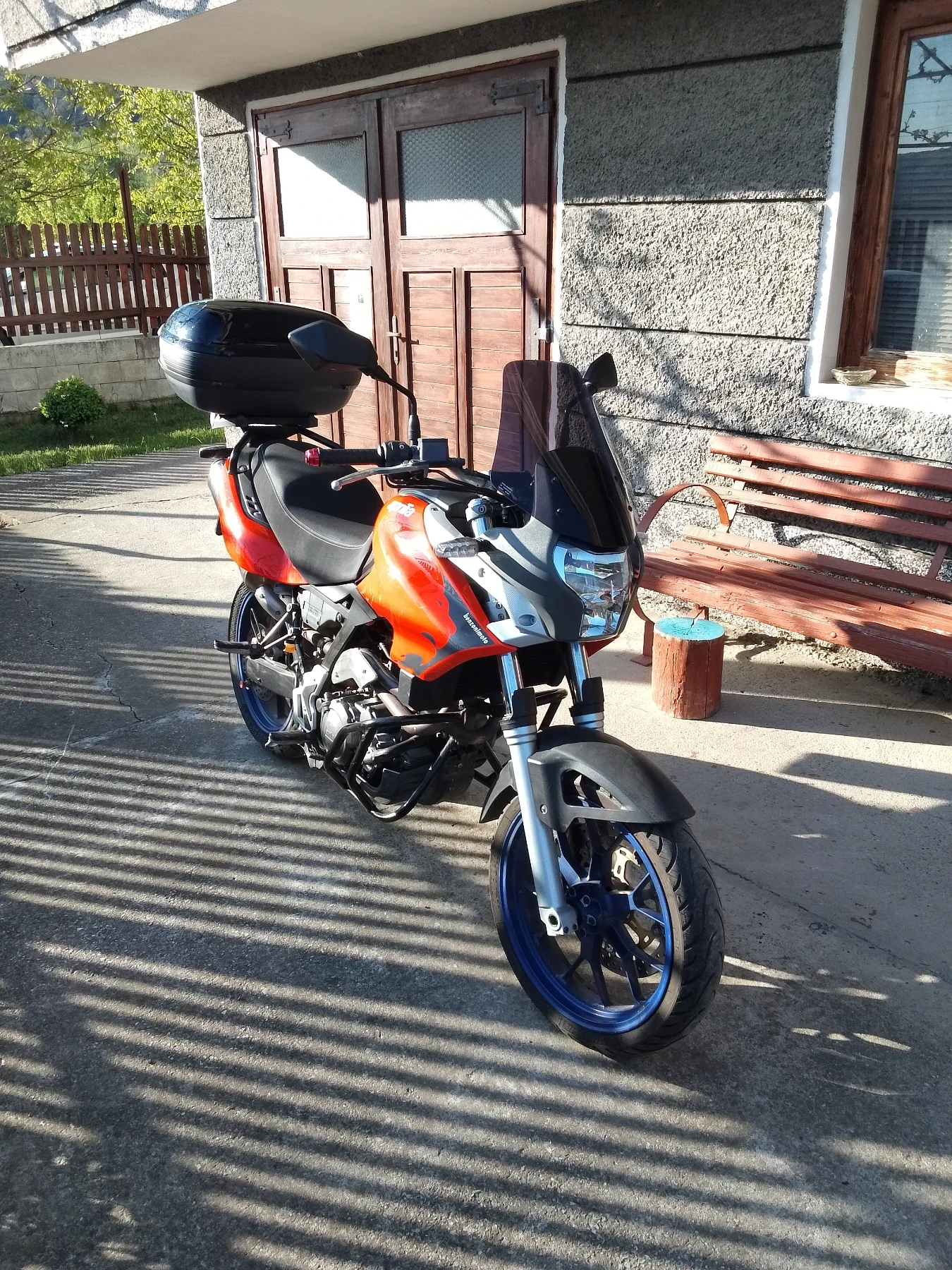 Aprilia Pegaso 660 Strada