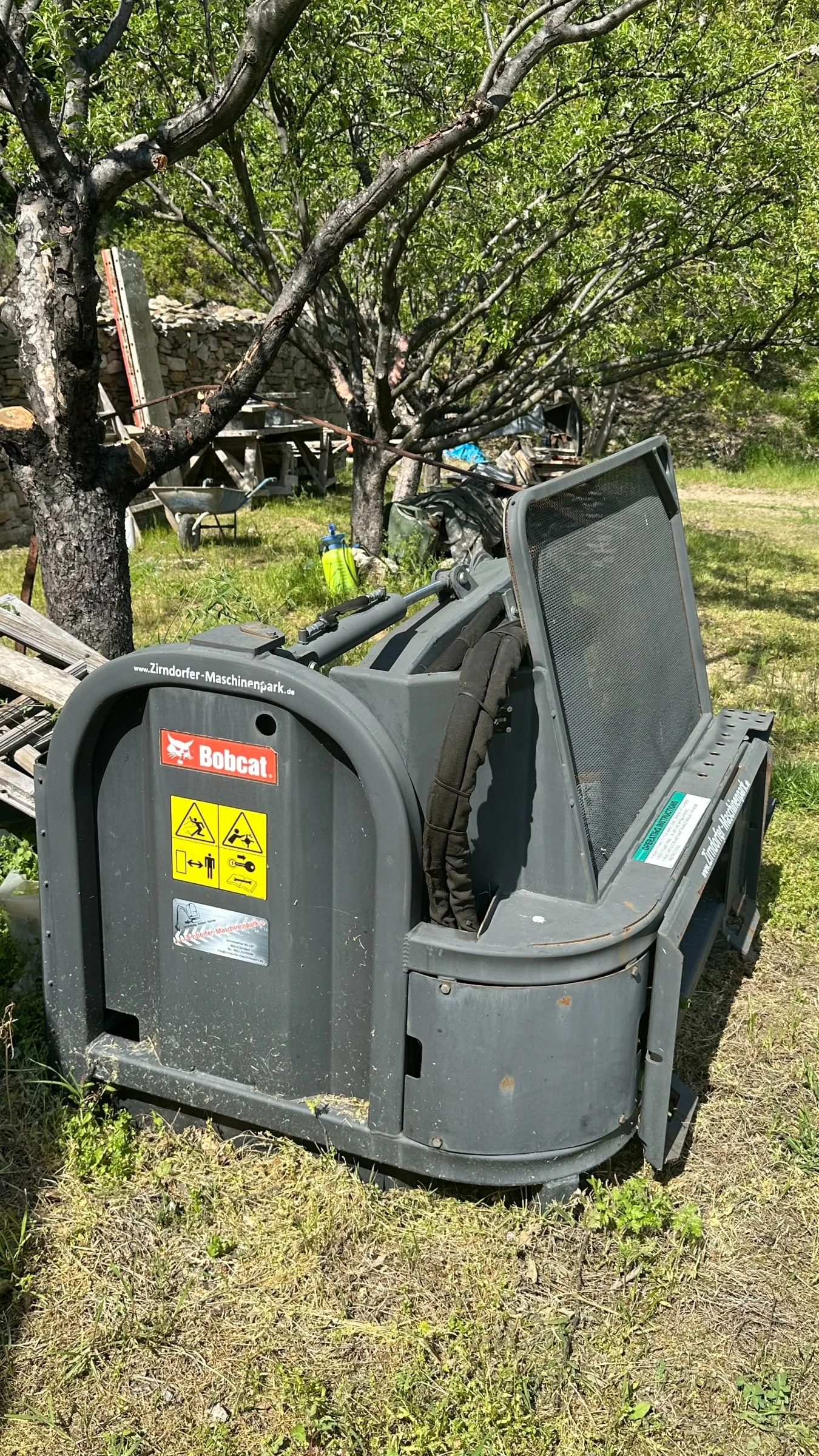 Мини челни товарачи Bobcat