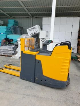 Електрокар Jungheinrich, снимка 3