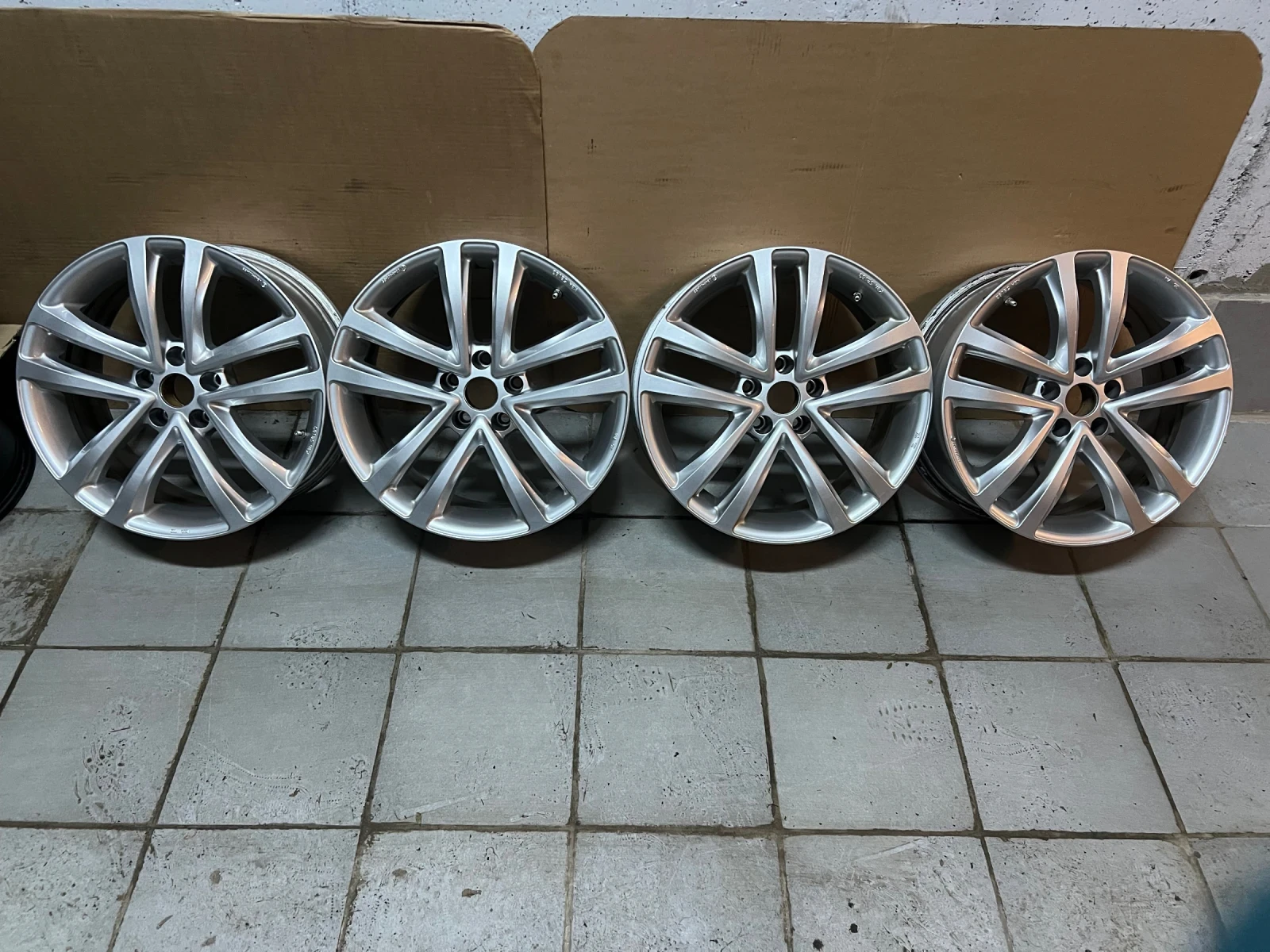 ������ | Mobile.bg � ����������� 4