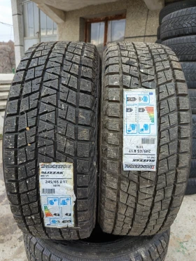 Гуми Зимни 245/65R17, снимка 1 - Гуми и джанти - 49277290