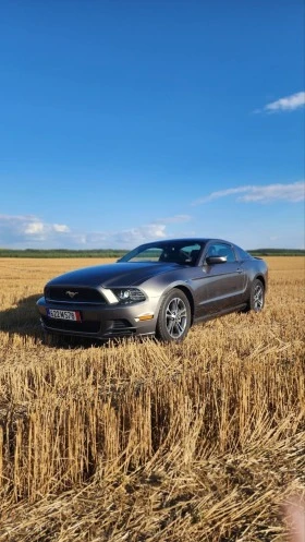 Обява за продажба на Ford Mustang V6 Ръчка 55К КМ! ~42 900 лв. - изображение 1