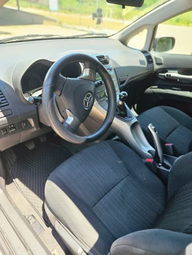Обява за продажба на Toyota Auris ~8 999 лв. - изображение 8