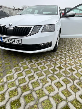 Skoda Octavia - 10000 € / 19558.30 лв. - 37824019 3