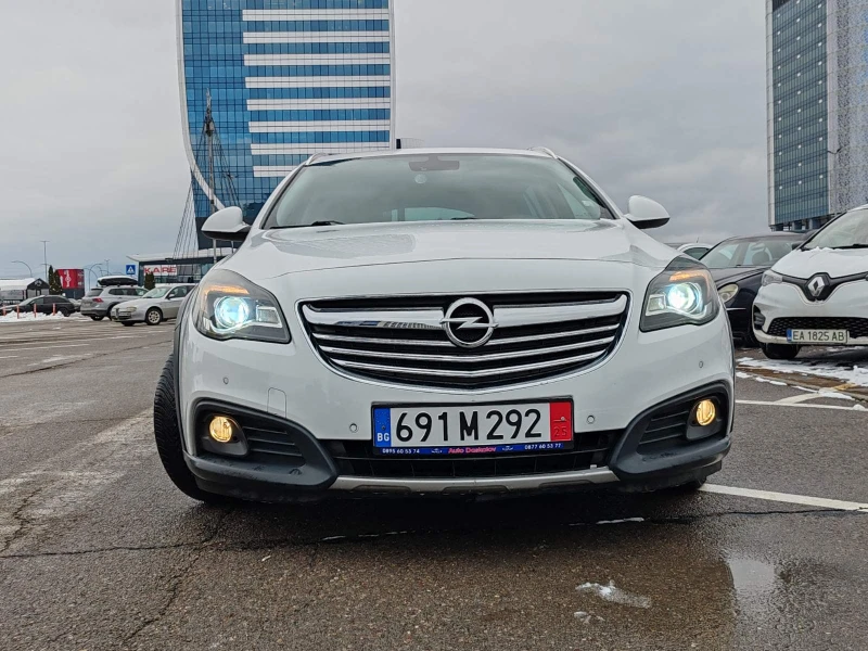 Opel Insignia 2.0 CDTI 4X4 163h, снимка 2 - Автомобили и джипове - 48679411