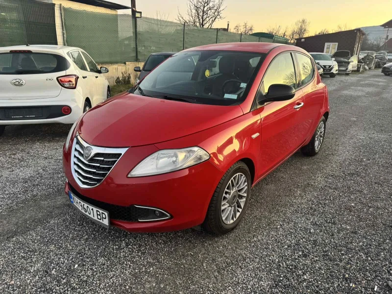 Lancia Ypsilon 0.9i  turbo, снимка 1 - Автомобили и джипове - 48890690