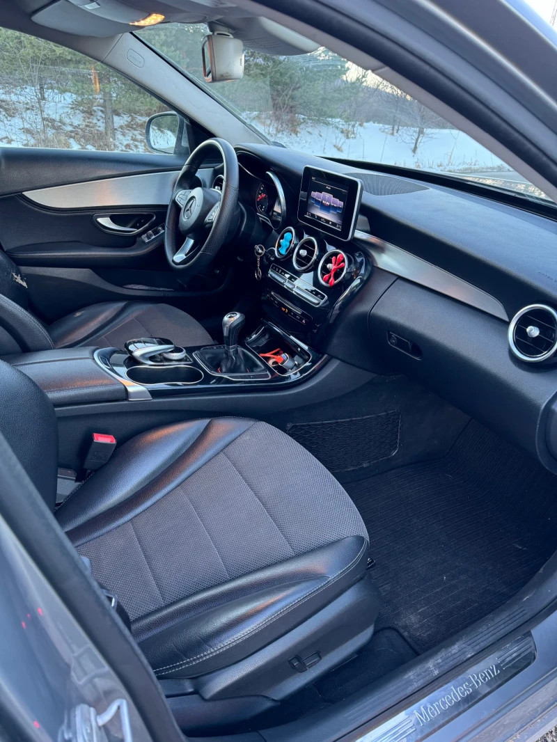Mercedes-Benz C 220 1.70 к.с. ПЕРФЕКТНА, снимка 9 - Автомобили и джипове - 52631360