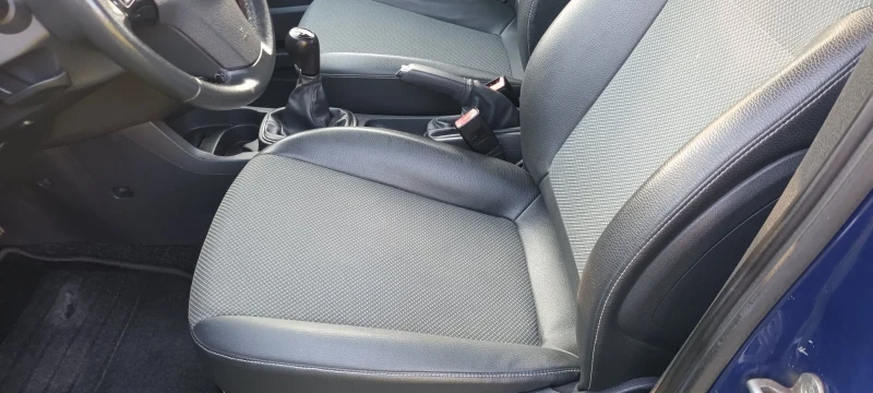 Opel Corsa 1.2 кожен салон 91000, снимка 10 - Автомобили и джипове - 52396529