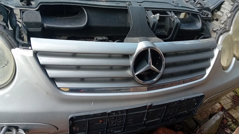 Mercedes-Benz C 220 2.2cdi , снимка 9 - Автомобили и джипове - 51388784