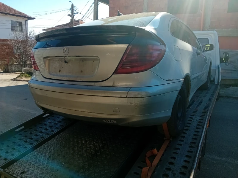 Mercedes-Benz C 220 2.2cdi , снимка 3 - Автомобили и джипове - 51388784
