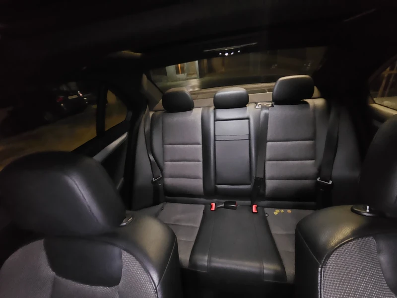 Mercedes-Benz C 180 Kompressor | AMG Paket | Навигация | Панорамa, снимка 11 - Автомобили и джипове - 52004180