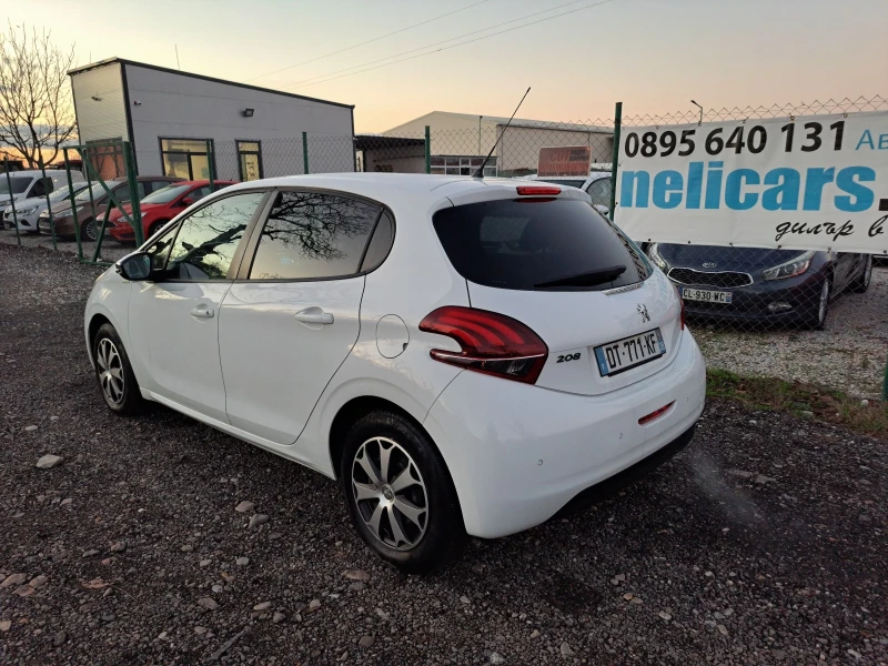 Peugeot 208 1.2 i, снимка 4 - Автомобили и джипове - 52703372