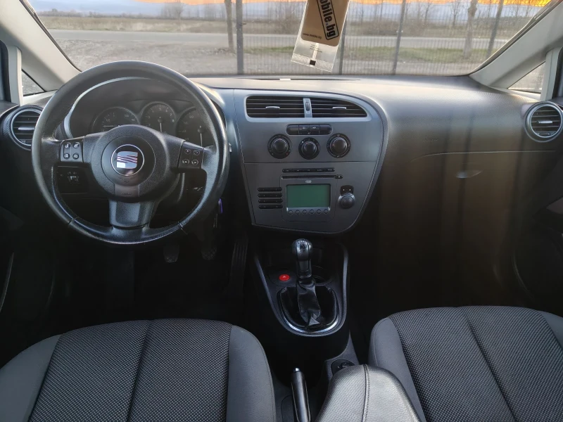 Seat Leon 1.6i 102 , снимка 10 - Автомобили и джипове - 52944738