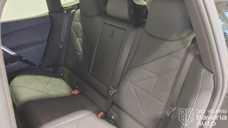BMW iX 40 xDrive Sport, снимка 8 - Автомобили и джипове - 53123612