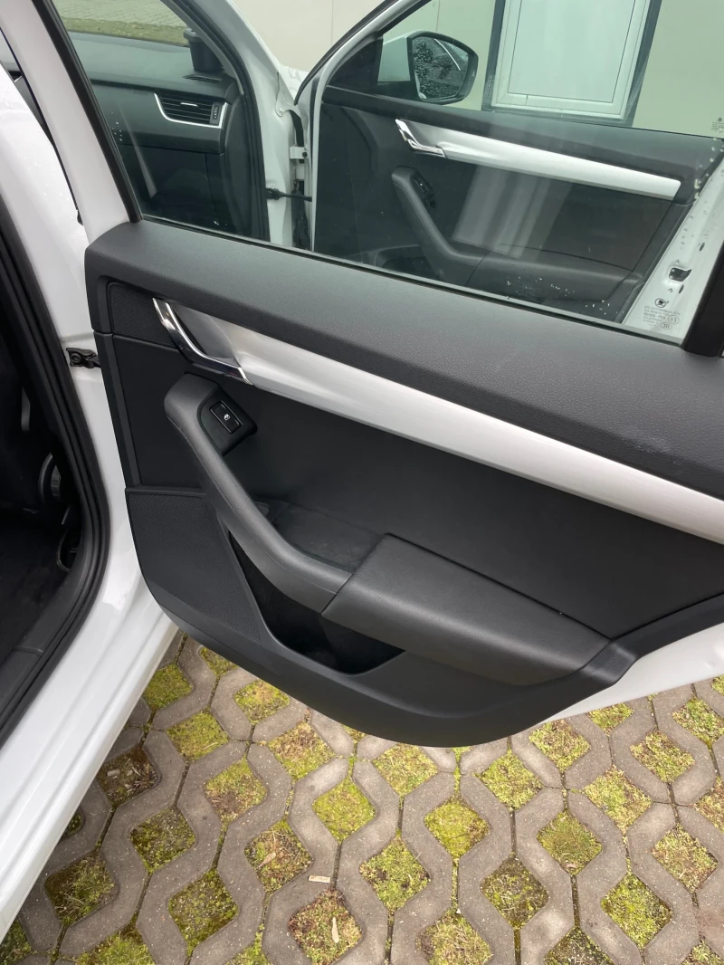 Skoda Octavia, снимка 14 - Автомобили и джипове - 53221457