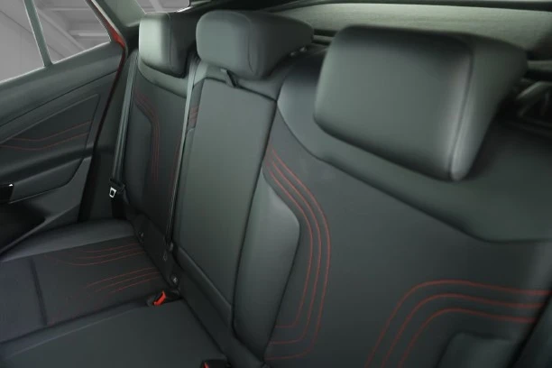 VW ID.4 77 kWh = GTX = Heat Pump Гаранция, снимка 9 - Автомобили и джипове - 54138918