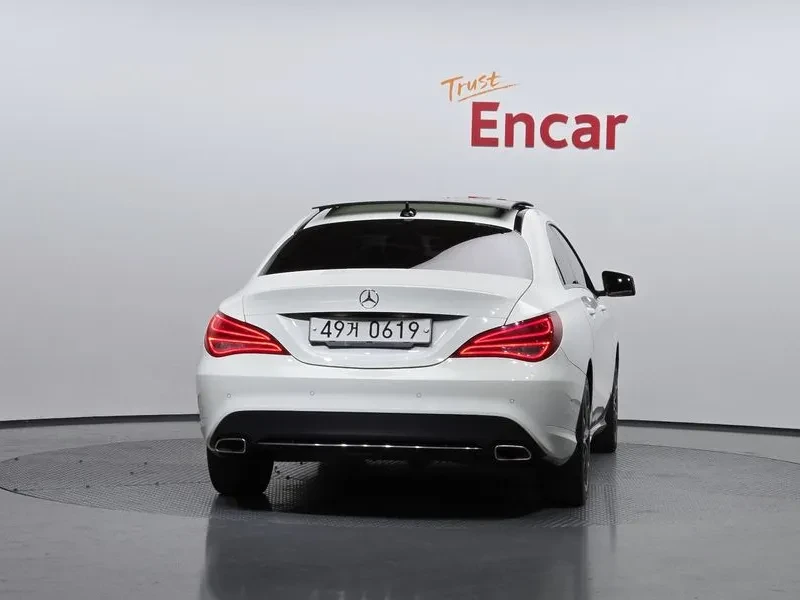 Mercedes-Benz CLA 200 D 4Matic, снимка 4 - Автомобили и джипове - 55100495