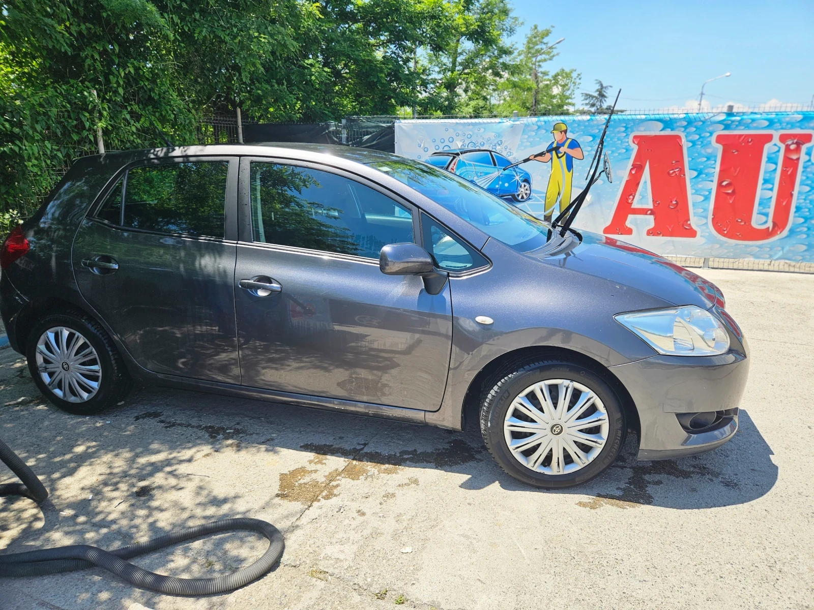 Toyota Auris  - изображение 4