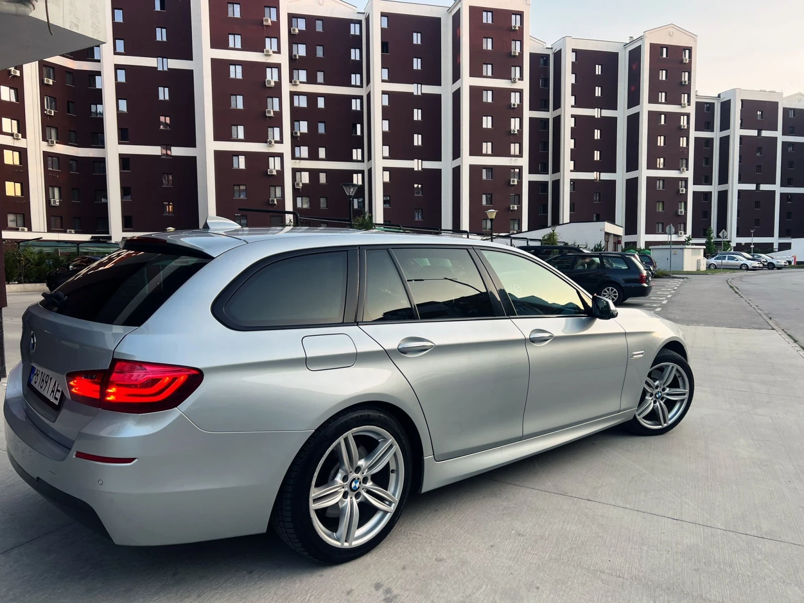 BMW 530 X-Drive M-Pack , LED дигитал F11 face - изображение 3