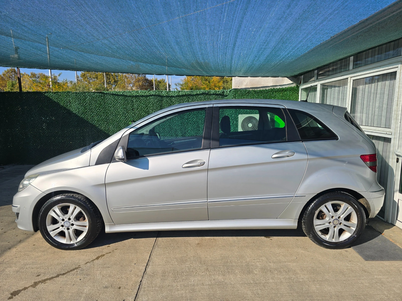 Mercedes-Benz B 200 140к.с. РЕГИСТРАЦИЯ * ОБСЛУЖЕНА | Mobile.bg — изображение 2