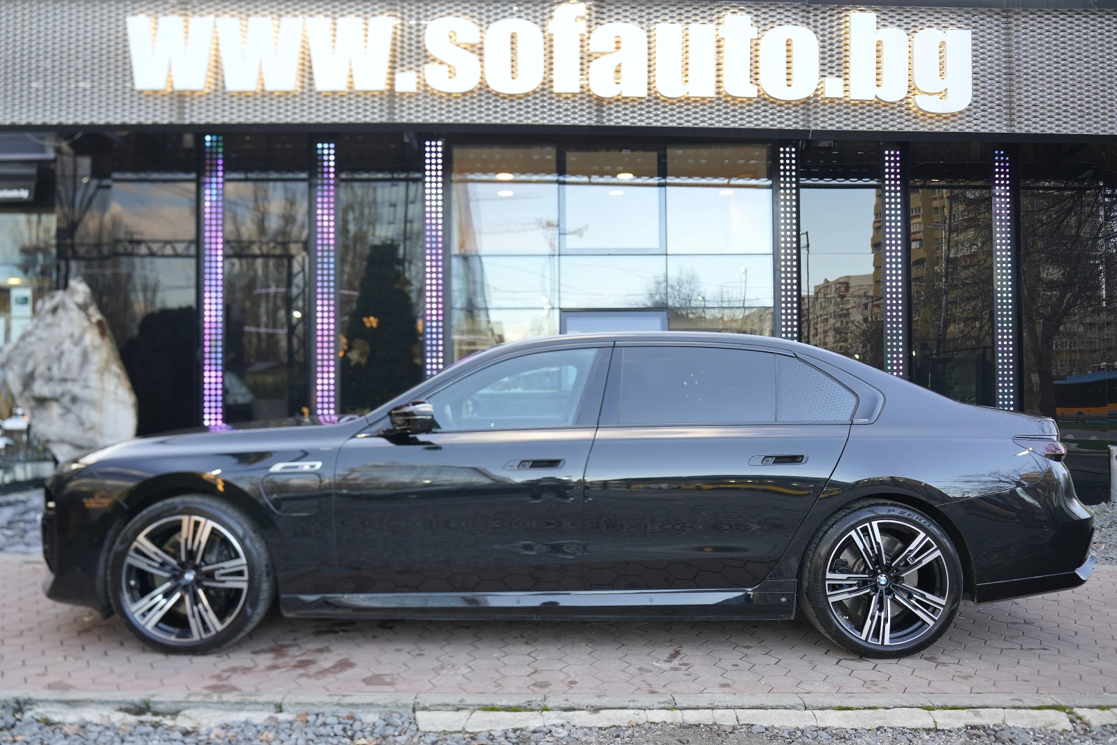 BMW 760 М760e Plug-in Hybrid xDrive Individual ГАРАНЦИОНЕН - изображение 4