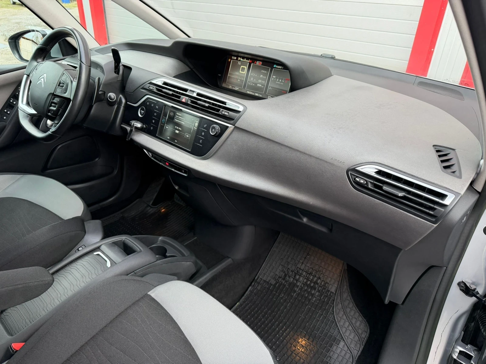 Citroen C4 Picasso 1.6HDI AUTOMATIK KEY LESS NAVI KAMERA EVRO 5B , снимка 14 - Автомобили и джипове - 53965674