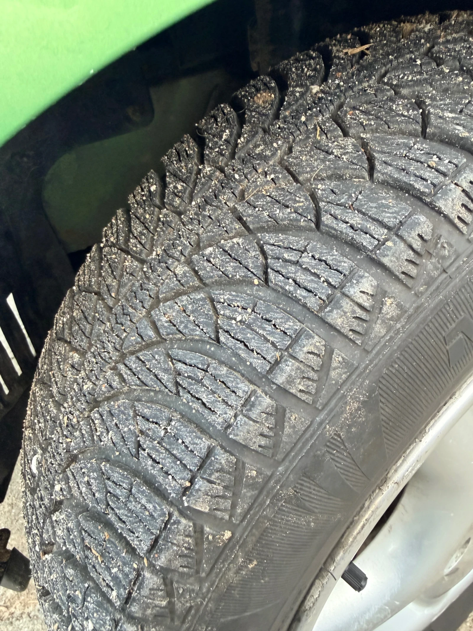 Ford Fiesta 1.3 Сменена верига качваш се и караш, снимка 14 - Автомобили и джипове - 54083226