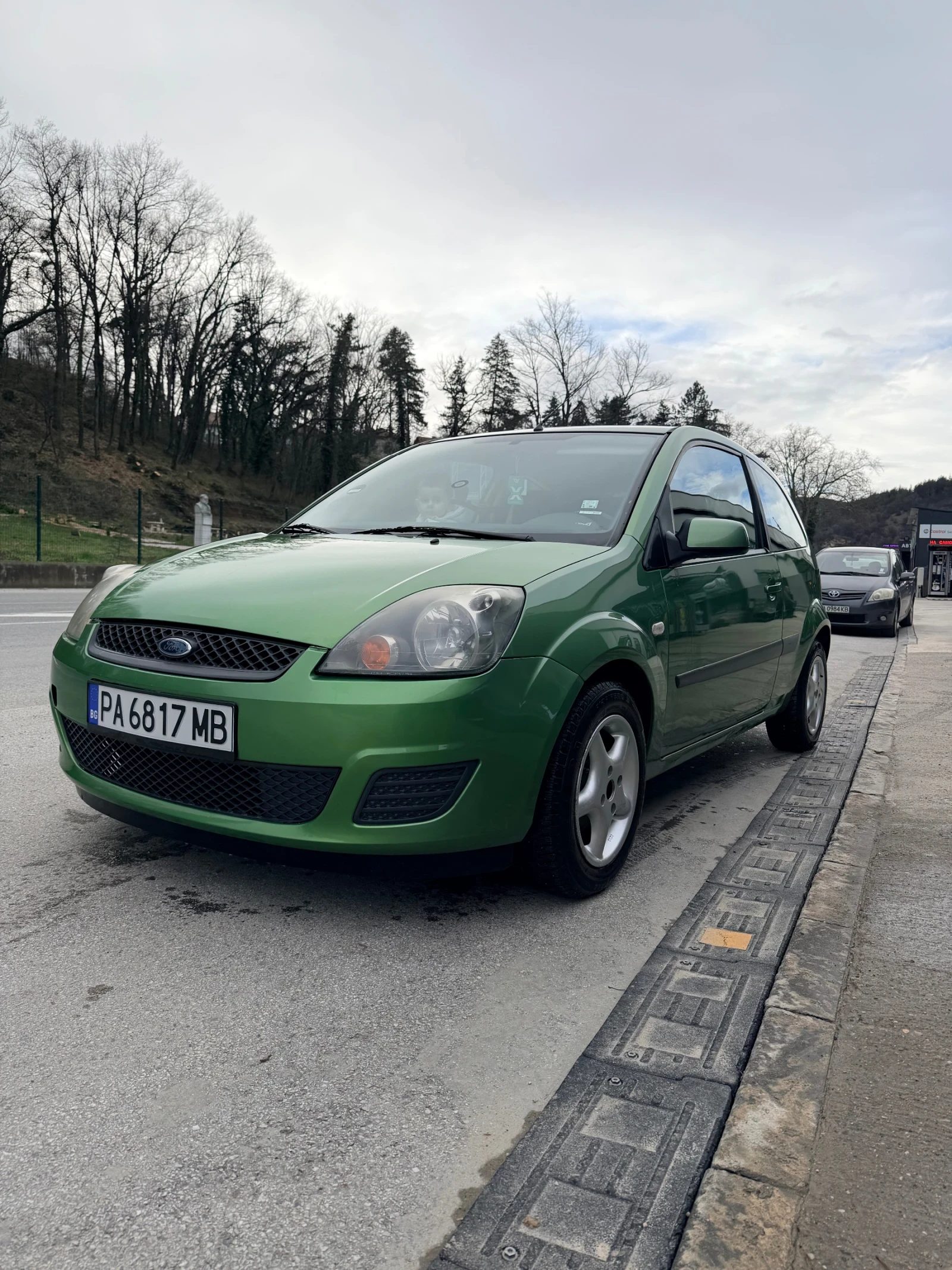 Ford Fiesta 1.3 Сменена верига качваш се и караш
