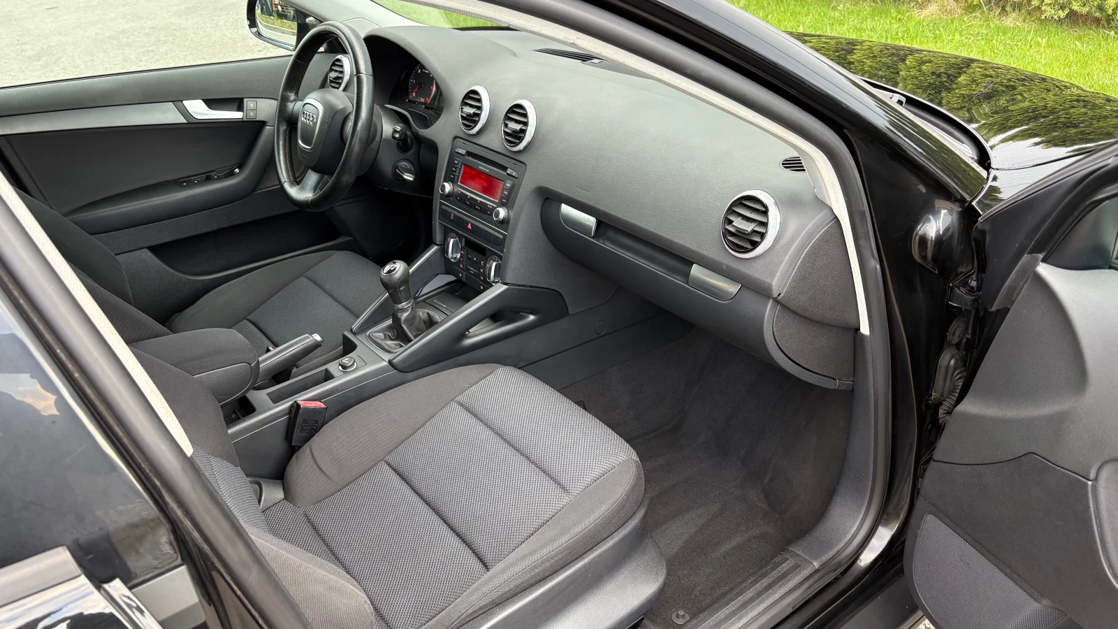 Audi A3 1.6tdi  , снимка 16 - Автомобили и джипове - 54196840