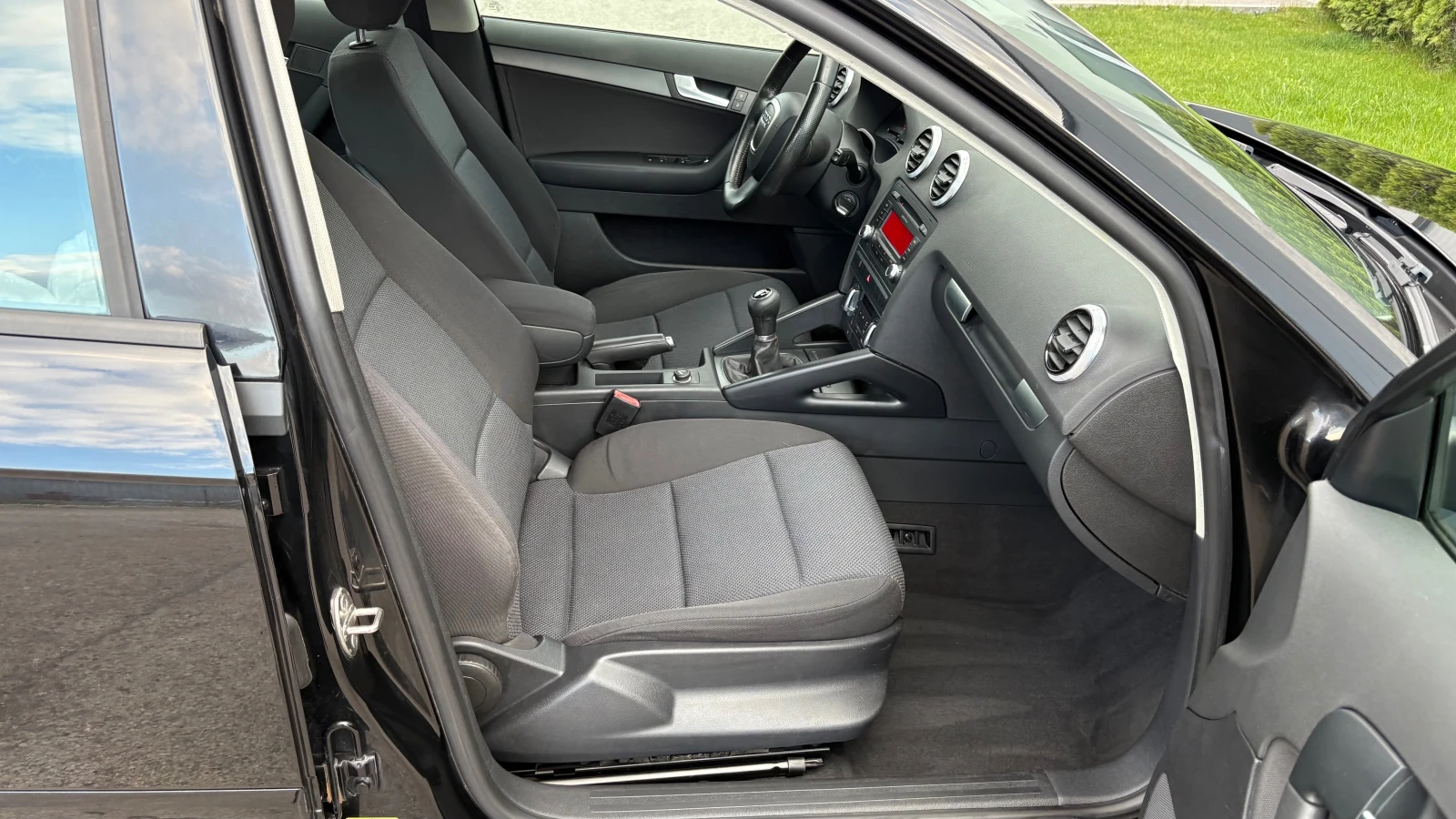 Audi A3 1.6tdi  , снимка 15 - Автомобили и джипове - 54196840