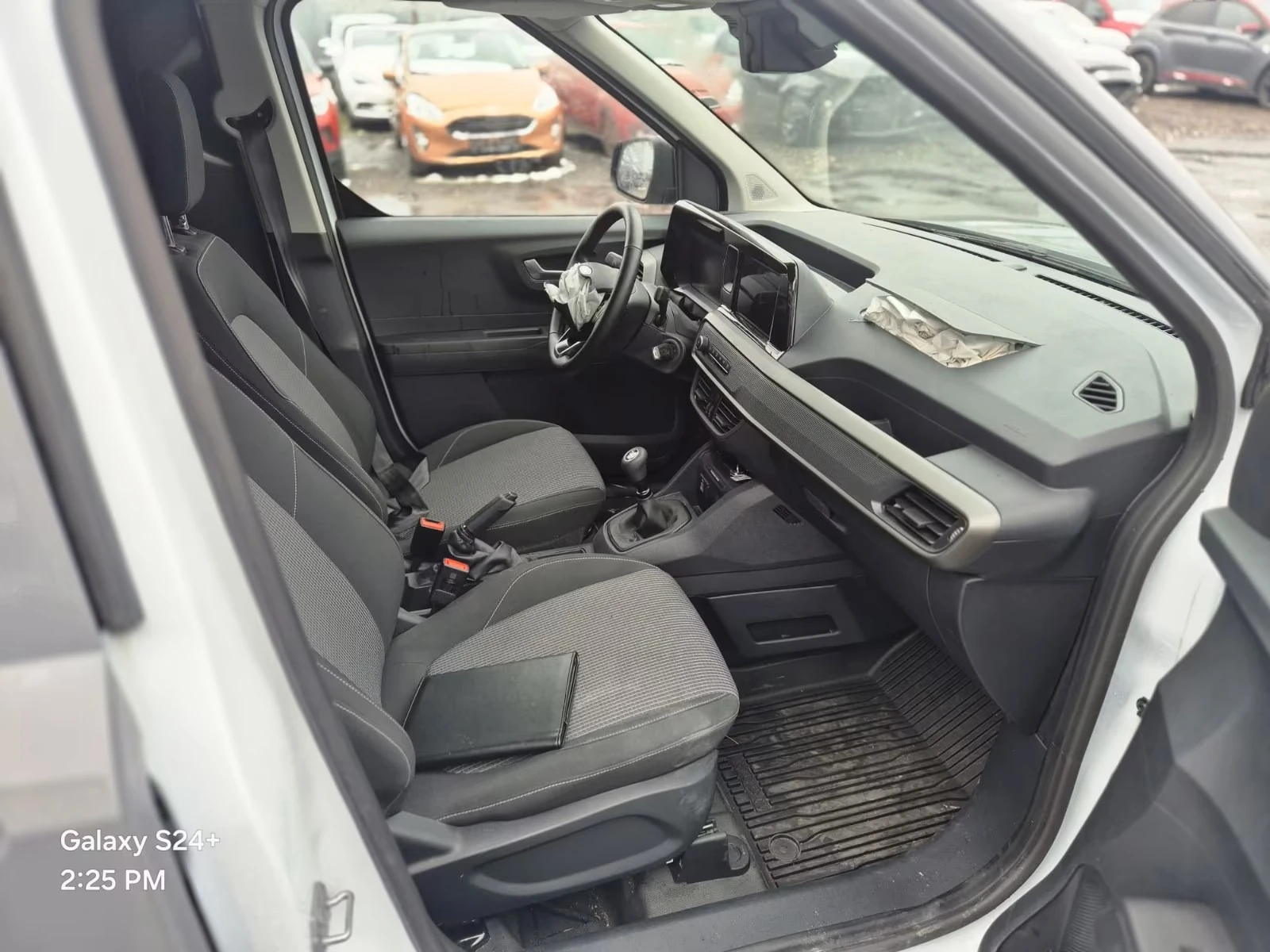 Ford Connect Ford Courier 1.0Turbo Cargo, снимка 6 - Автомобили и джипове - 54704423