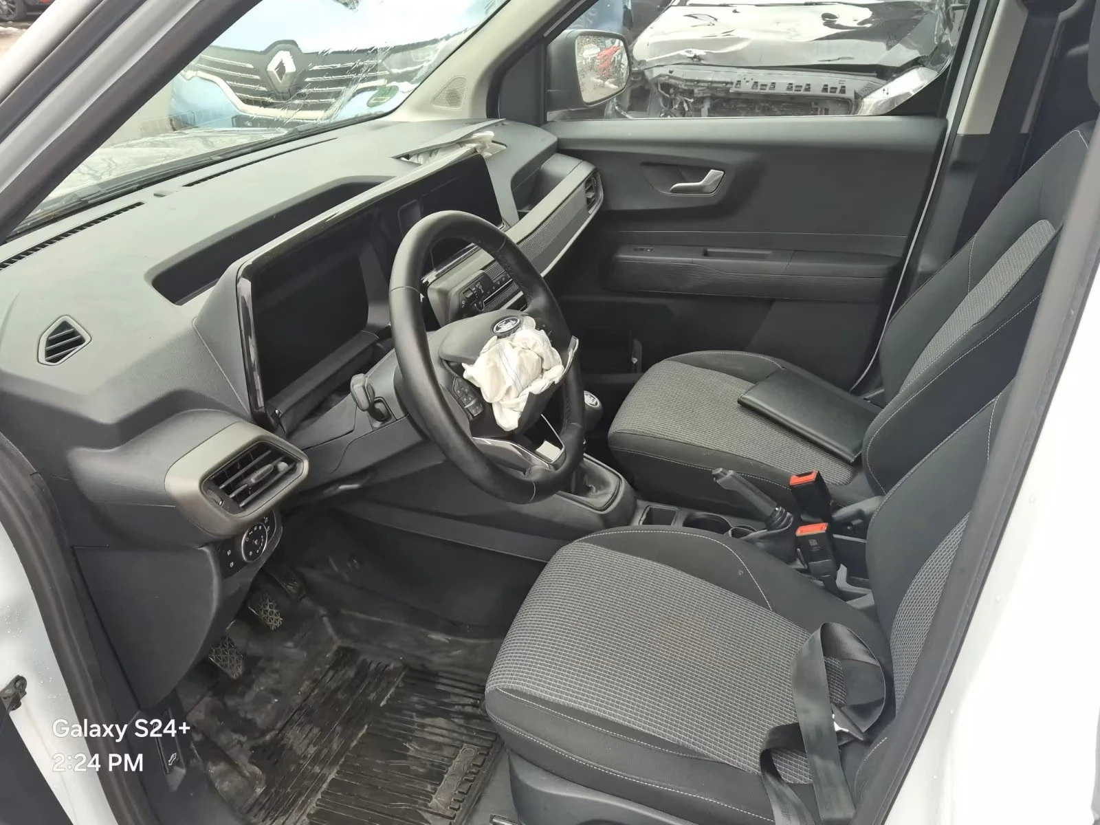 Ford Connect Ford Courier 1.0Turbo Cargo, снимка 14 - Автомобили и джипове - 54704423