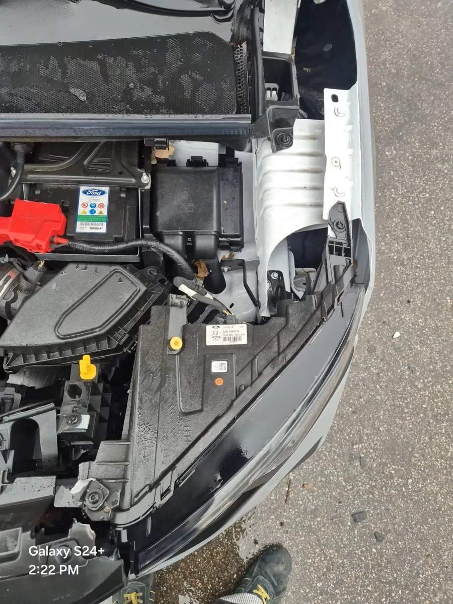 Ford Connect Ford Courier 1.0Turbo Cargo, снимка 10 - Автомобили и джипове - 54704423