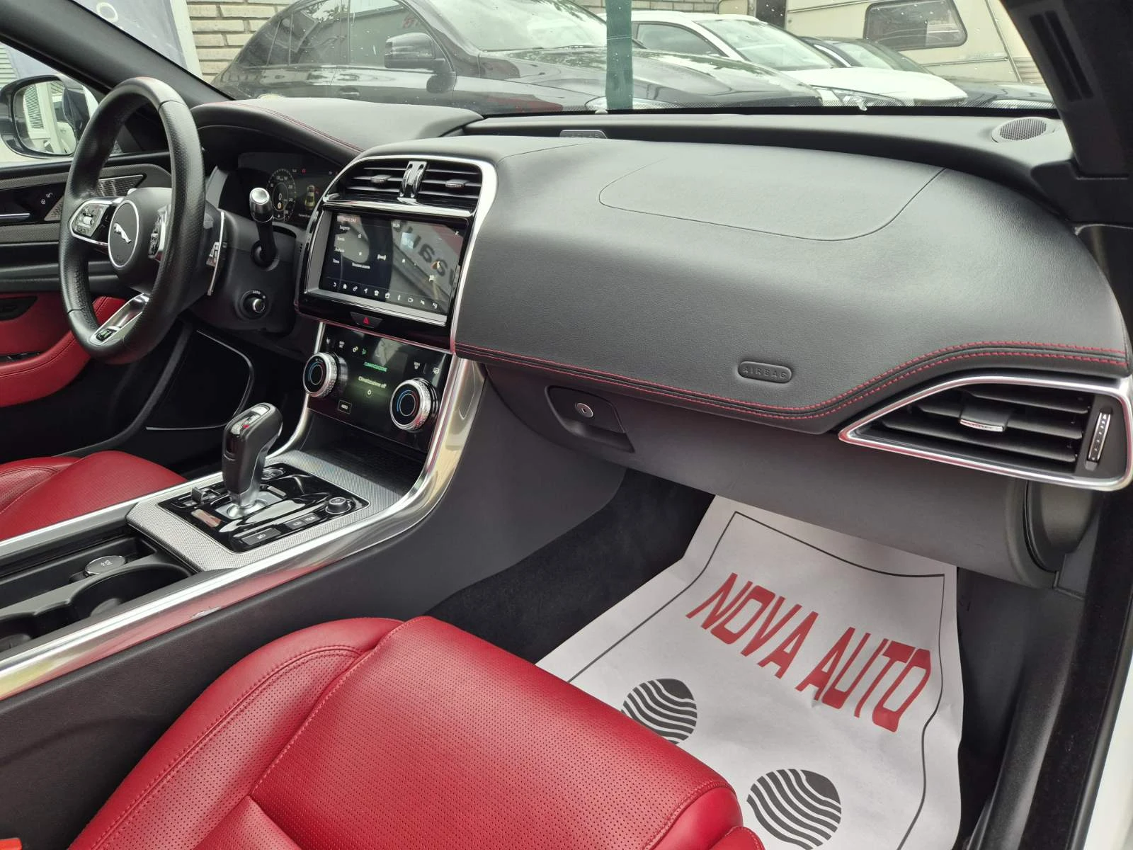 Jaguar XE 2.0D-R DYNAMIC-HSE-FACE LIFT-187000��-DIGITAL COCK | Mobile.bg � ����������� 12