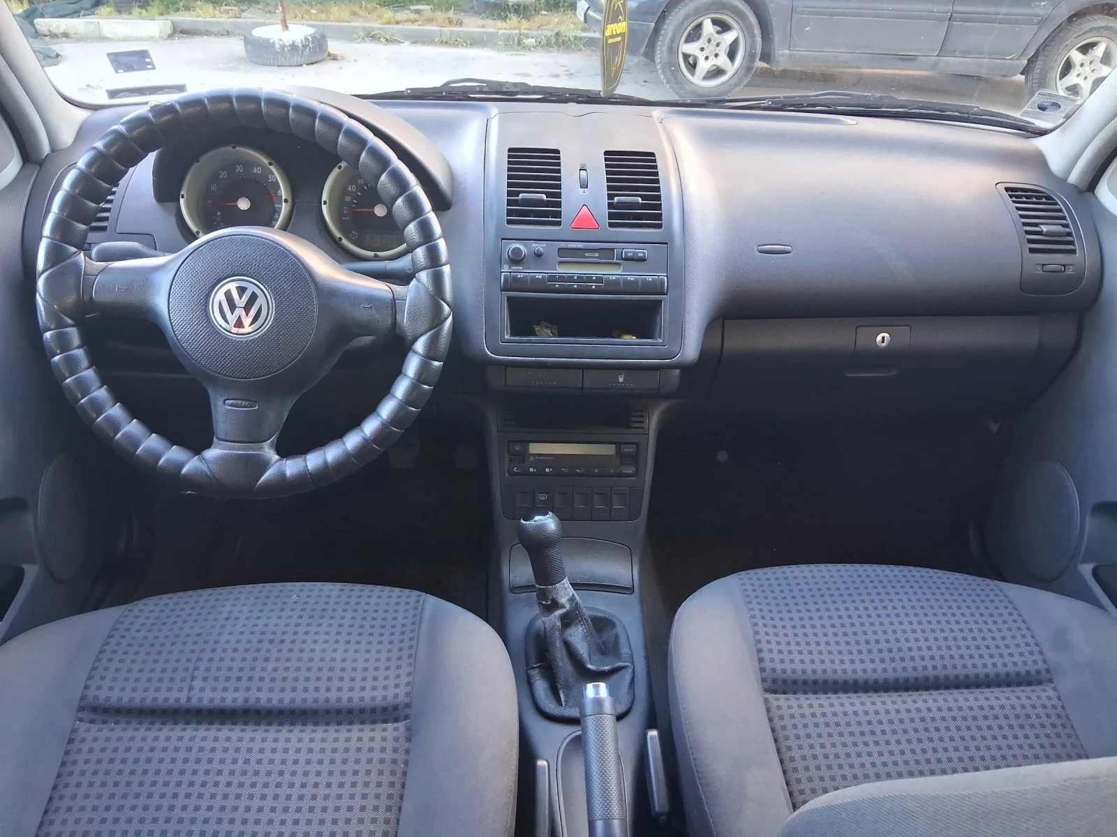 VW Polo 1.4 MPI Бензин , снимка 8 - Автомобили и джипове - 54695703