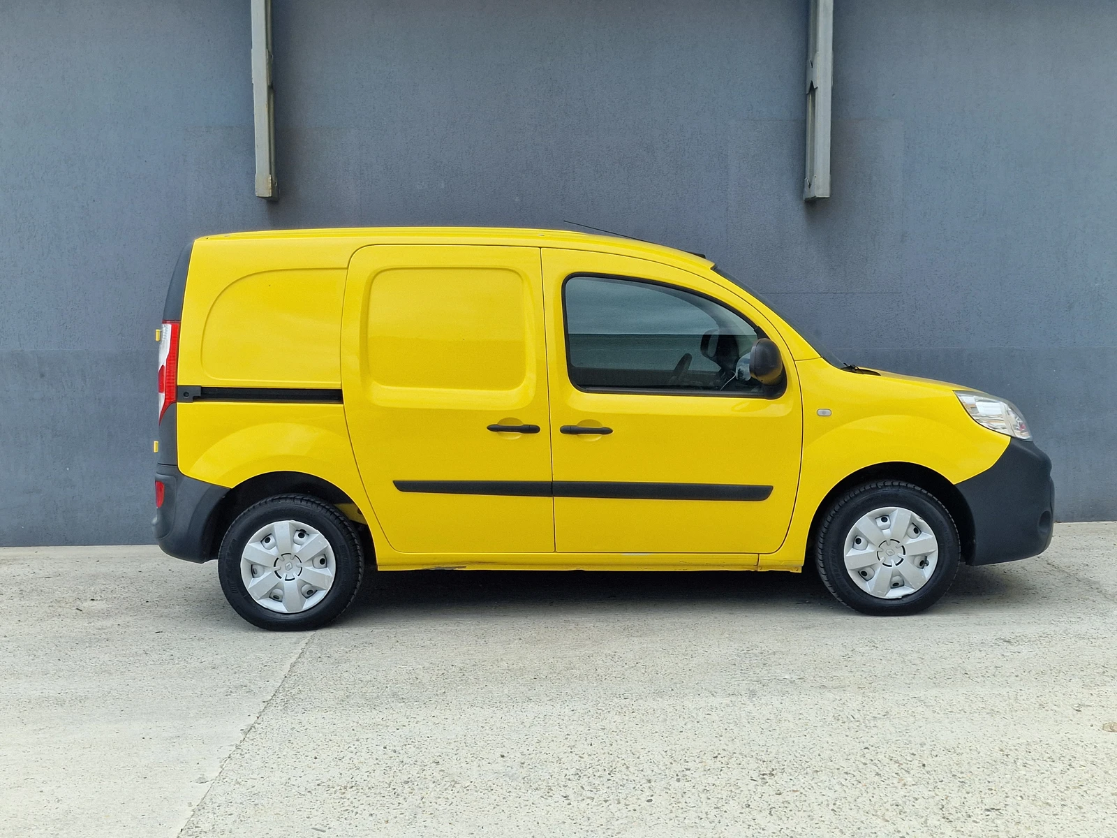Renault Kangoo 1.5 DCi 78900km, снимка 11 - Автомобили и джипове - 54740450