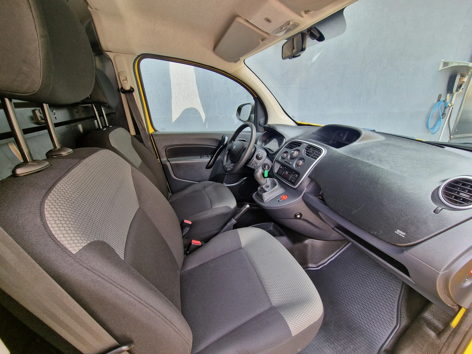 Renault Kangoo 1.5 DCi 78900km, снимка 15 - Автомобили и джипове - 54740450