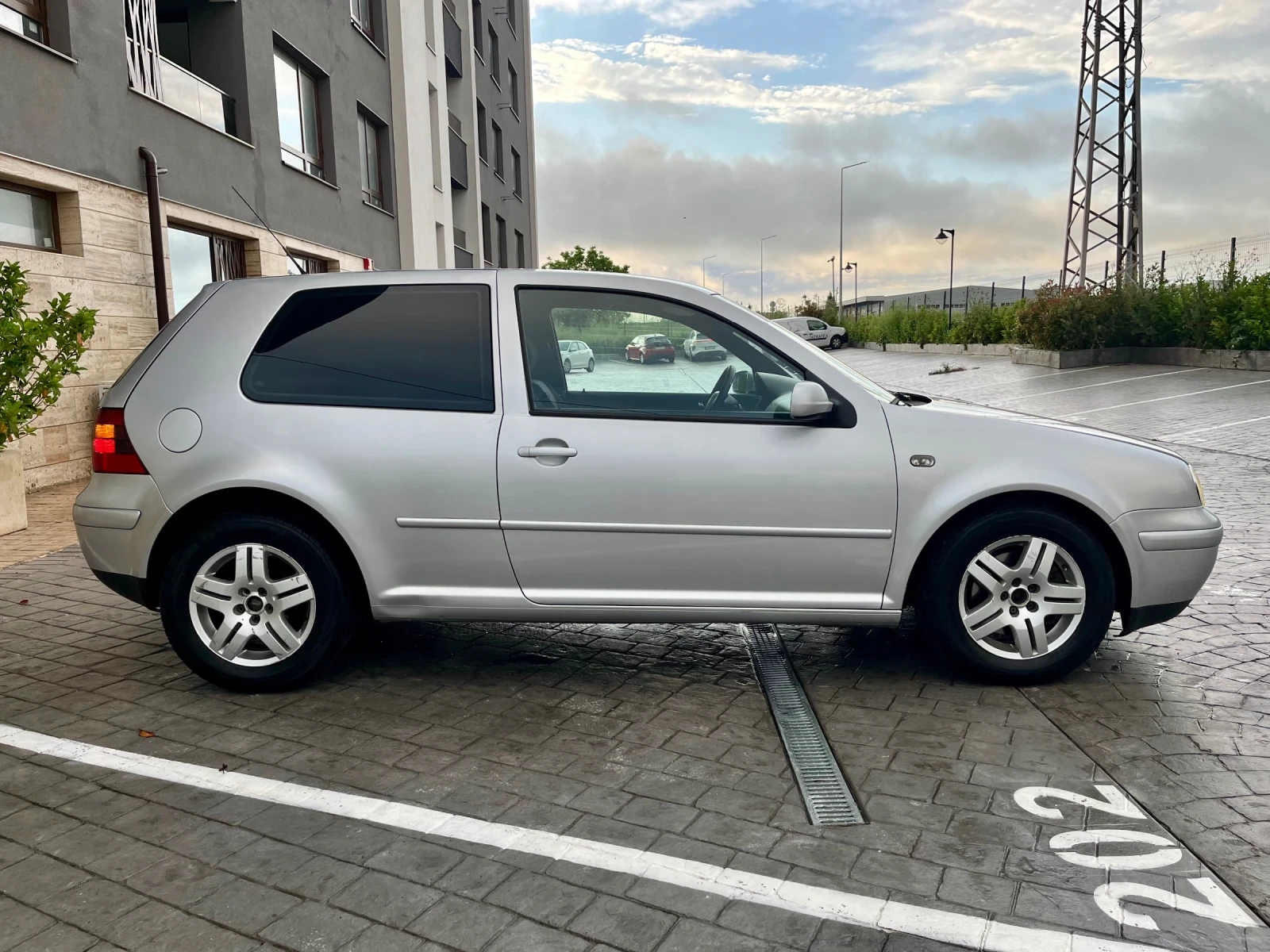 VW Golf 1.9TDI 131кс* ASZ* 6ck., снимка 4 - Автомобили и джипове - 54754763