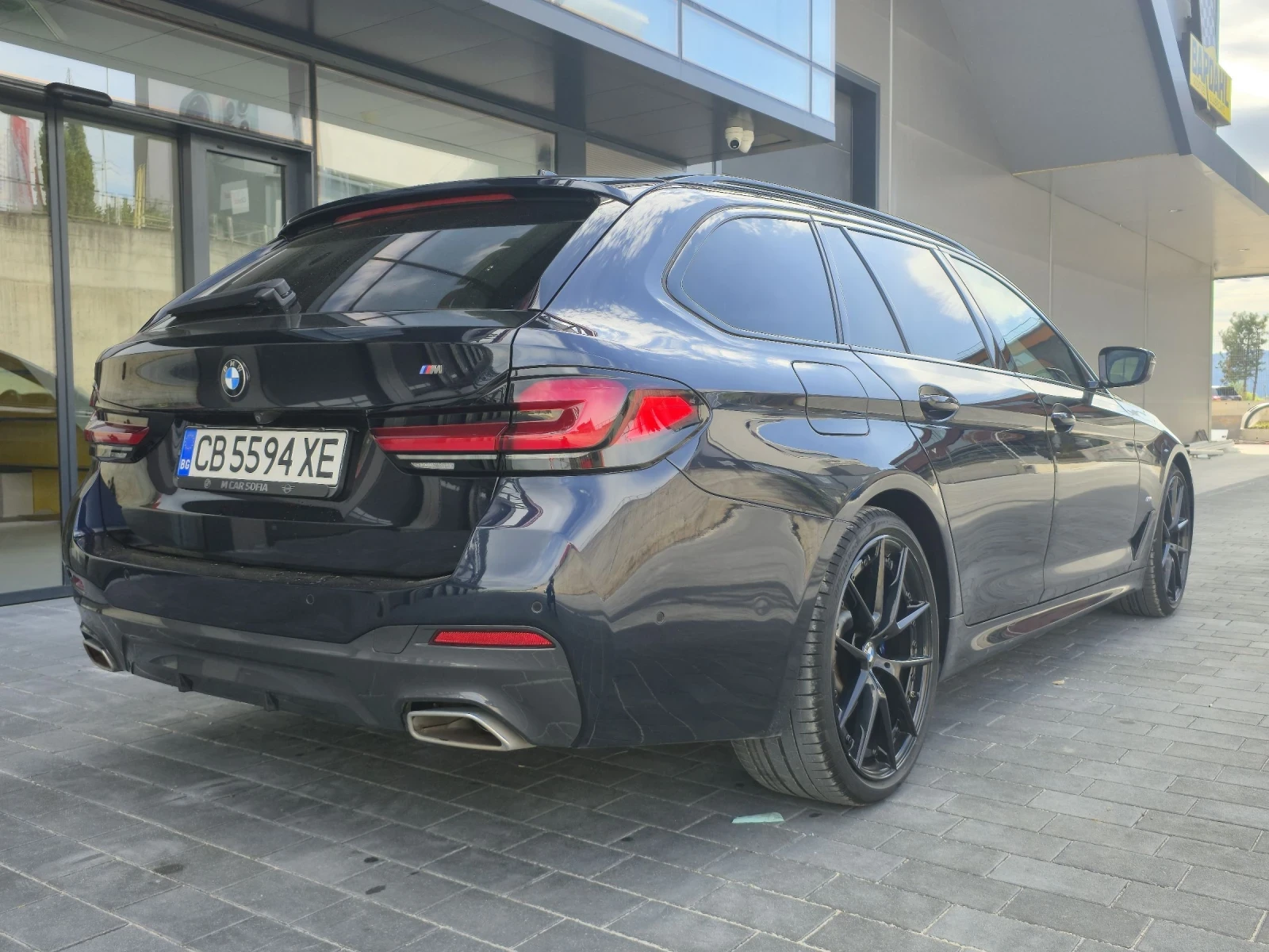 BMW 530 Msport* XD* Distr* Laser* Печка* Individual* Hud* , снимка 4 - Автомобили и джипове - 54857214